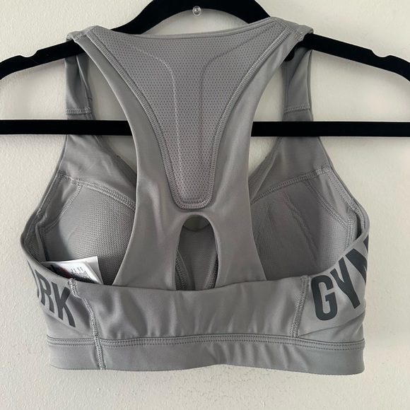 Gymshark Light Gray Racerback Sports Bra with Logo Straps - Picture 2 of 4